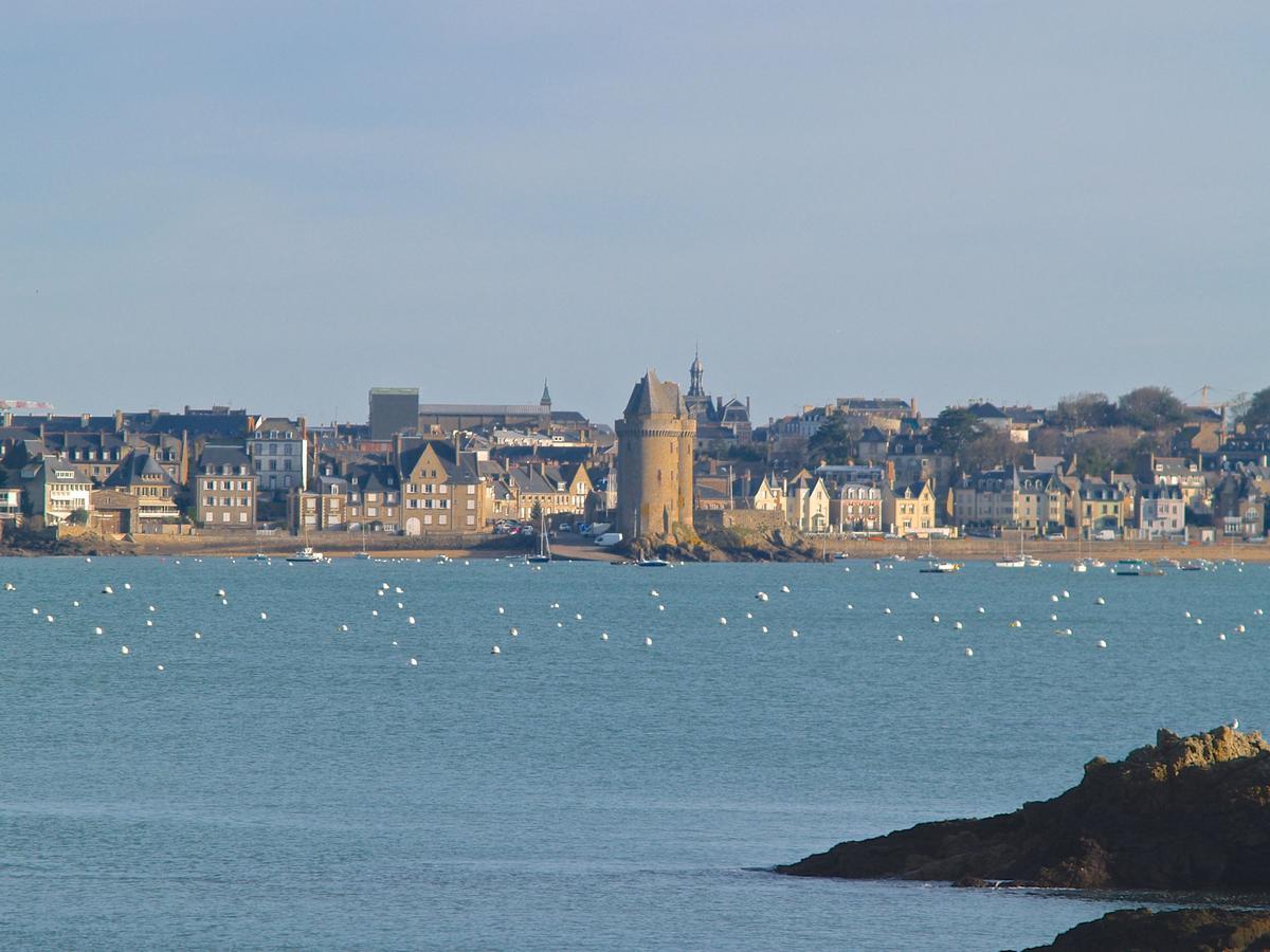 Saint Malo, L'Amiral, Vue Mer Apartment Bagian luar foto